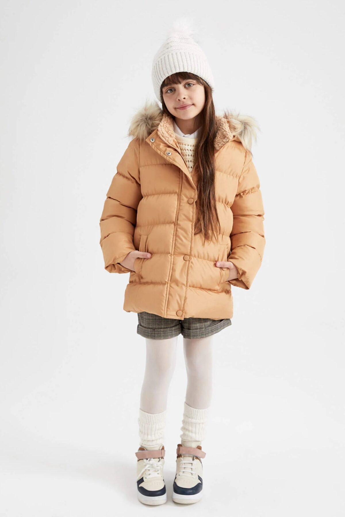 Kız Çocuk Kapüşonlu Suni Kürklü Mont - Görsel 5