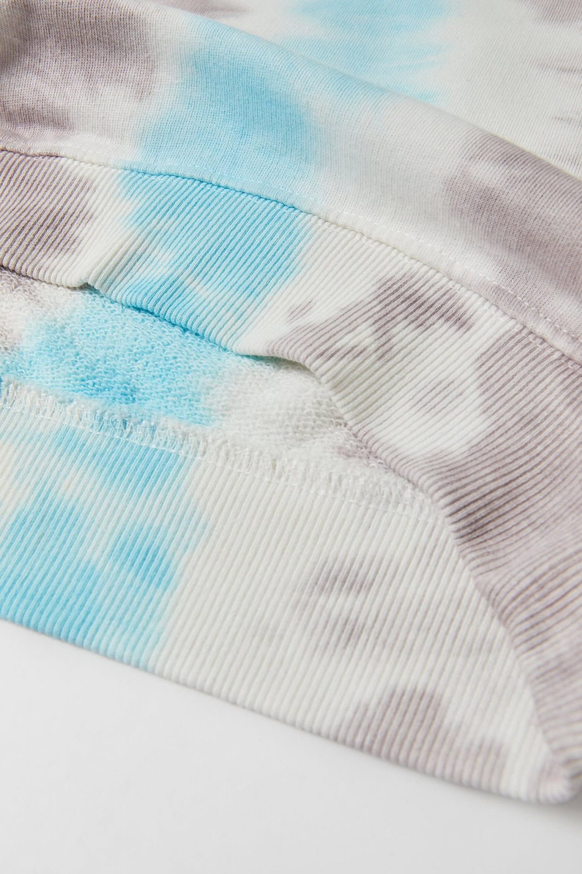 Erkek Çocuk Batik Sweatshirt