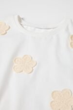 Kız Bebek Çiçek Aplikeli T-Shirt - Görsel 3