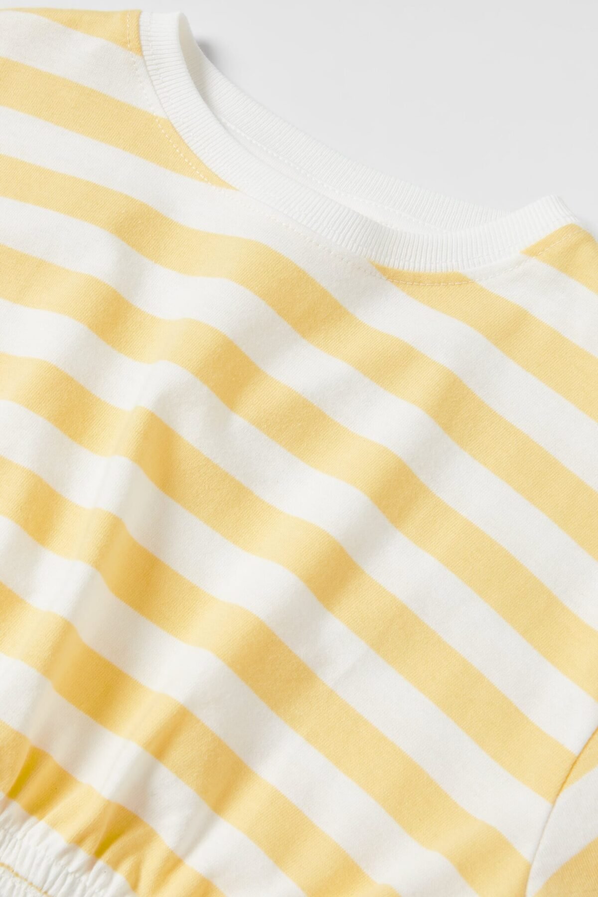 Kız Çocuk Çizgili Crop T-Shirt - Görsel 3