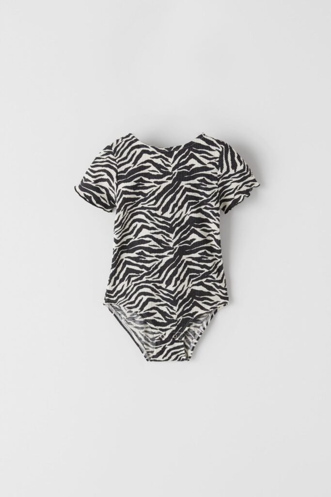 kiz cocuk desenli sirti acik bodysuit 1715085690683 scaled