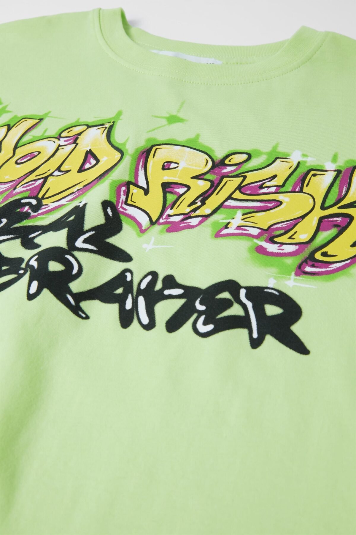 Kız Çocuk Graffiti Baskılı T-shirt - Görsel 3