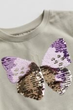 Kız Çocuk Kebelekli Pullu T-Shirt - Görsel 2